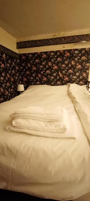 Paris Notre Dame Apartment 巴纽